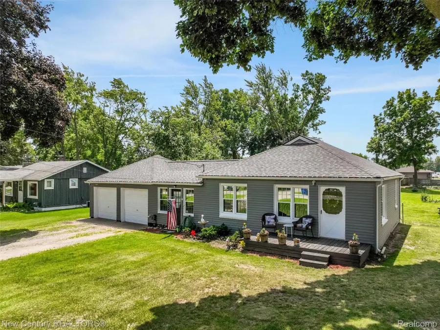 5763 Graves Street, Waterford, MI 48327 - #3