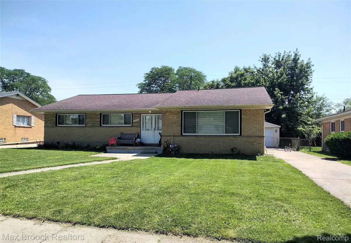 25210 Ridge Cliff Drive, Southfield, MI 48075 - #1