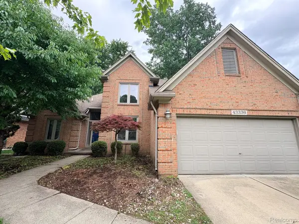 43336 Herring Drive, ClintonTownship, MI 48038