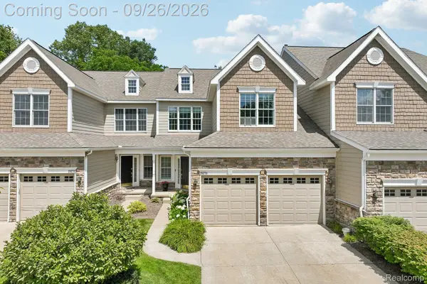 26274 Fieldstone Drive, Novi, MI 48374