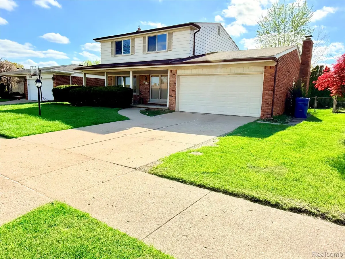 30943 Roselawn Drive, Warren, MI 48088 - #1