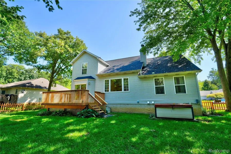 4268 Meadows Avenue, Burton, MI 48439 - #2