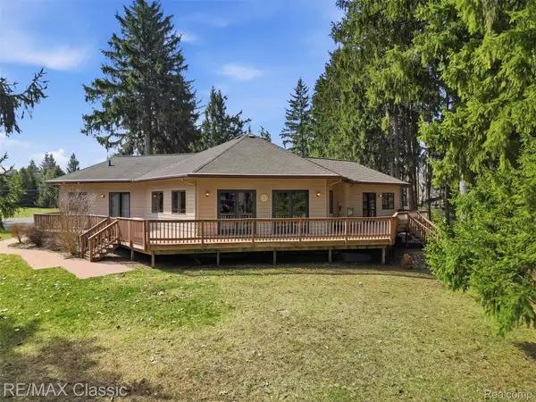 6150 Willow Road, WestBloomfield, MI 48324