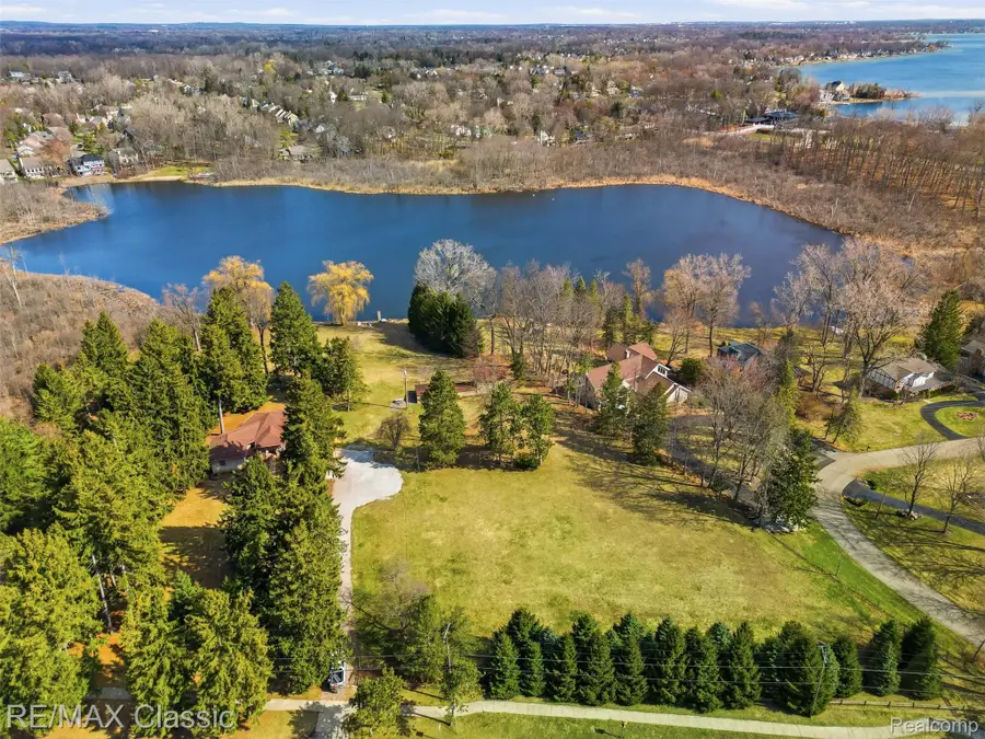 6150 Willow Road, West Bloomfield, MI 48324 - #3