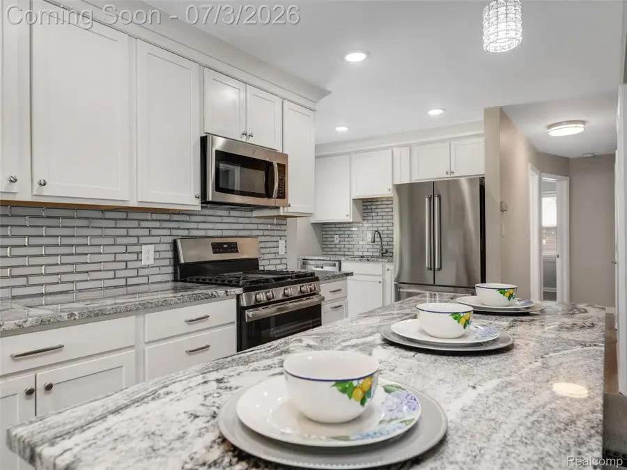 2798 Royal Avenue, Berkley, MI 48072 - #2