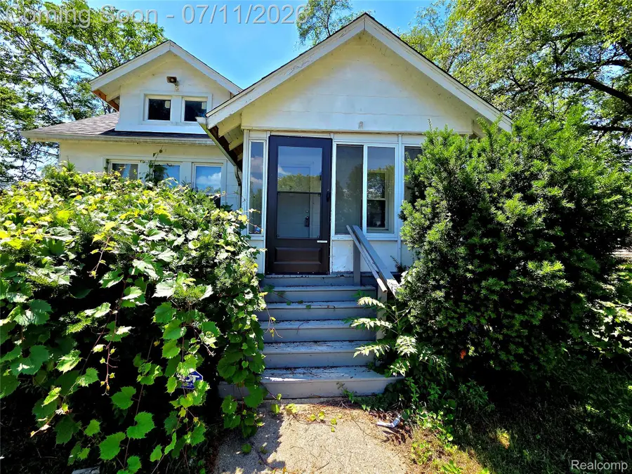 5021 Anatole Street, Detroit, MI 48236 - #3