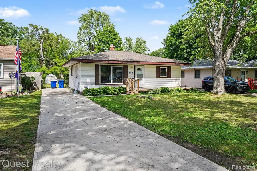 6736 Cloverton Drive, Waterford, MI 48329 - #2