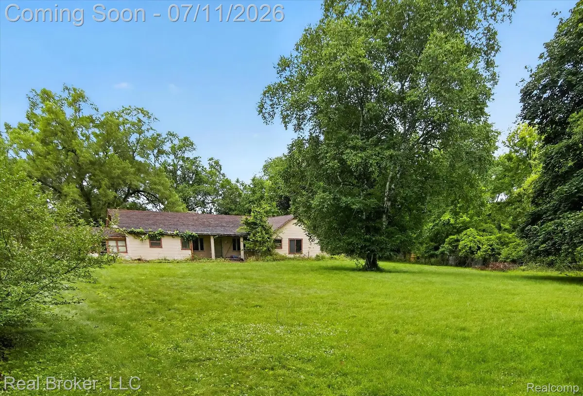 27483 Pontiac Trail, Lyon, MI 48178 - #1