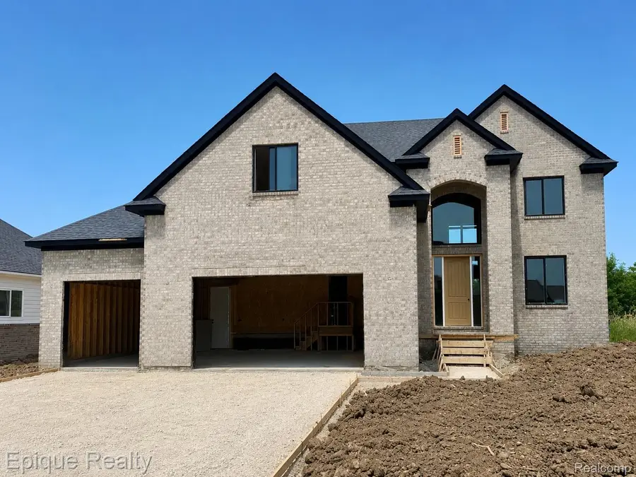 29736 Red Fox Lane, Chesterfield, MI 48047 - #2