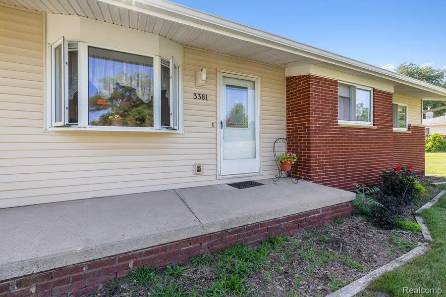 3381 N Fleming Road, Fowlerville, MI 48836 - #2