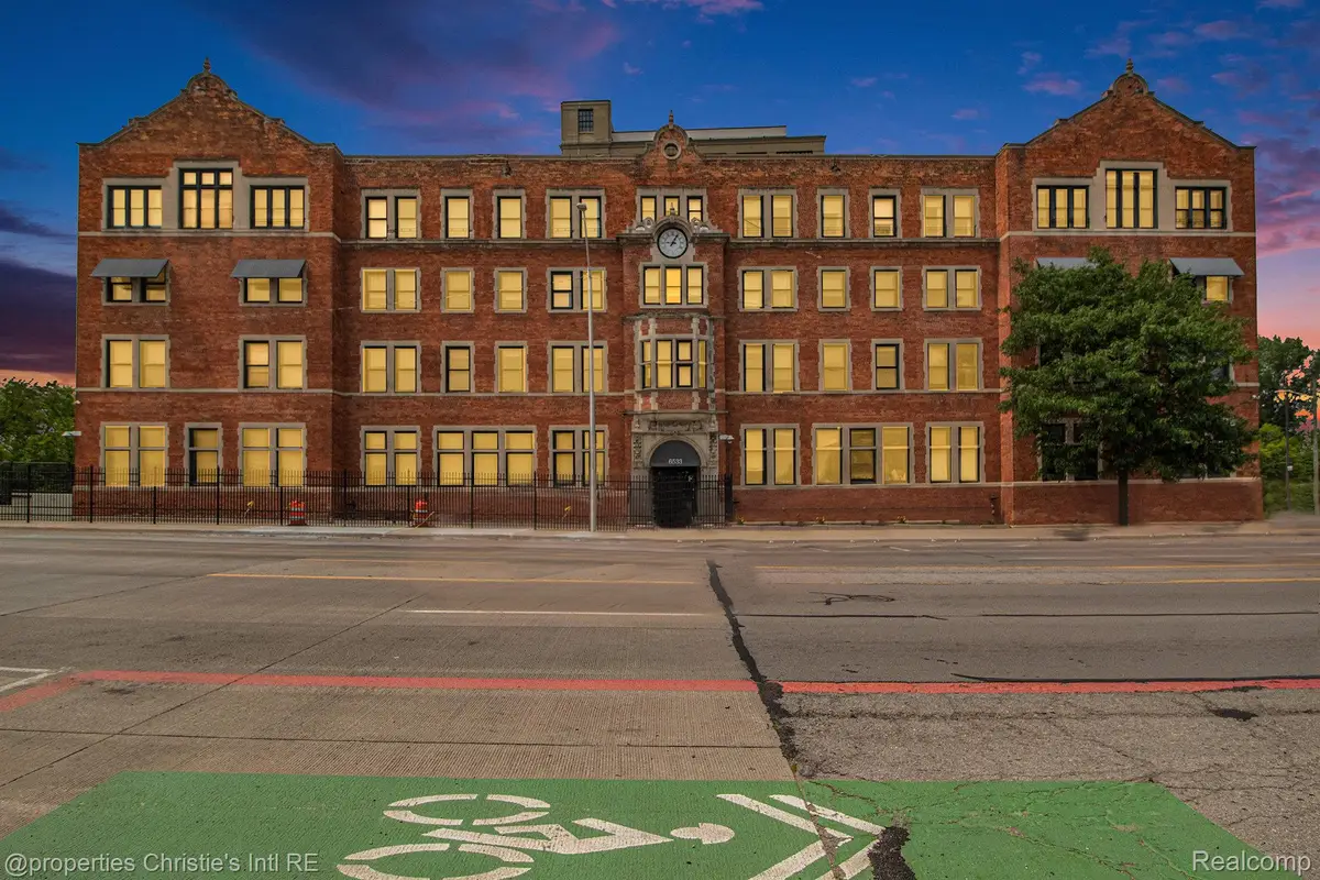 6533 E Jefferson #427, Detroit, MI 48207 - #1