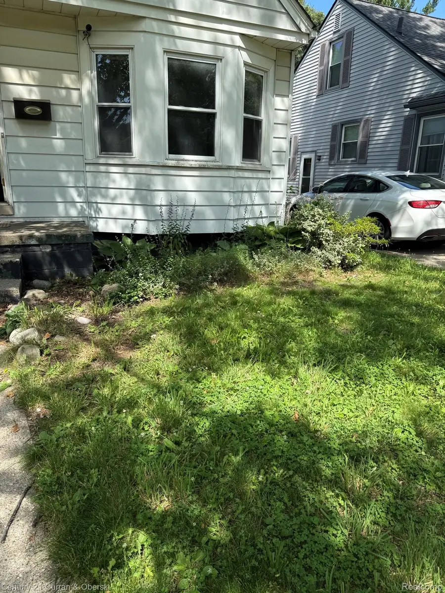 23431 Forest Street, Oak Park, MI 48237 - #3