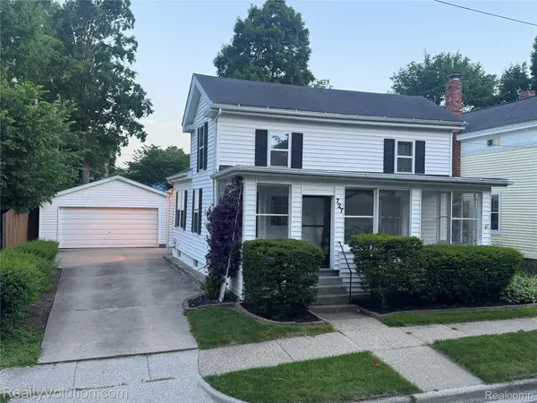 727 W Park Street, Lapeer, MI 48446