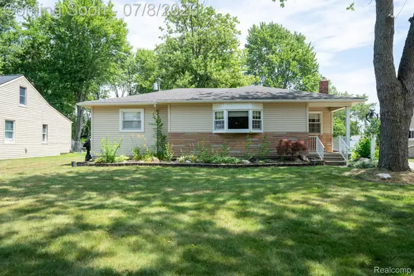 3321 Lafayette Drive, Trenton, MI 48183