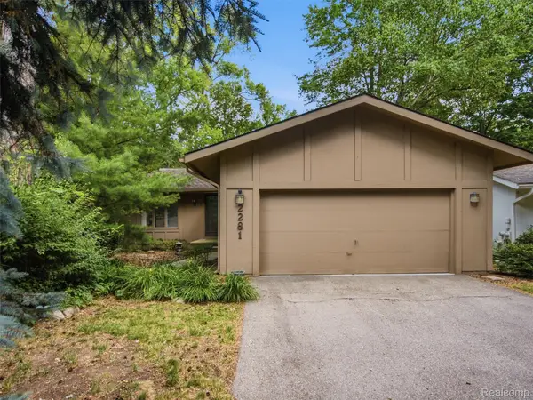 2281 Forest Glen, WestBloomfield, MI 48324