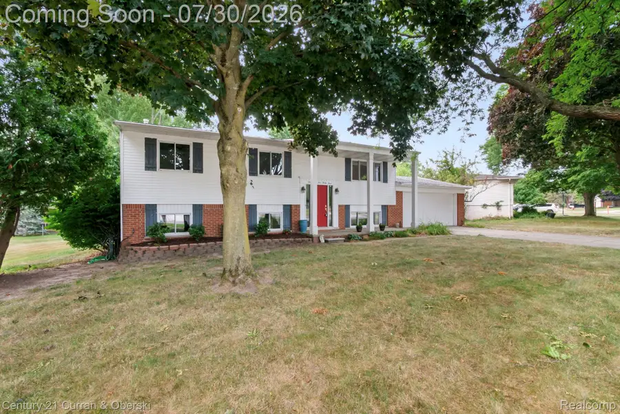 41533 Borchart Drive, Novi, MI 48375 - #3