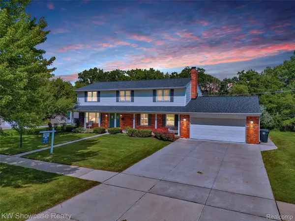 16720 Wayne Road, Livonia, MI 48154