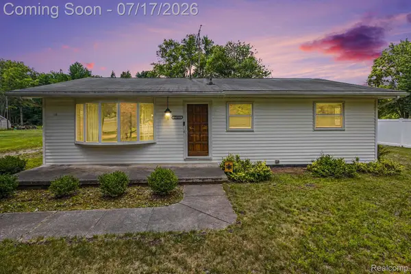 17450 Martinsville Road, Belleville, MI 48111