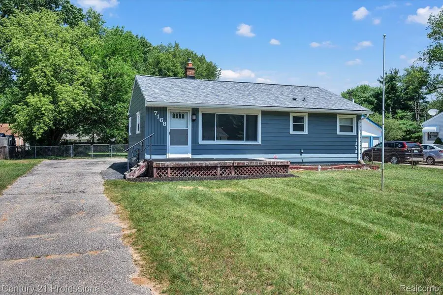 7168 Wedworth Street, Waterford, MI 48327 - #2