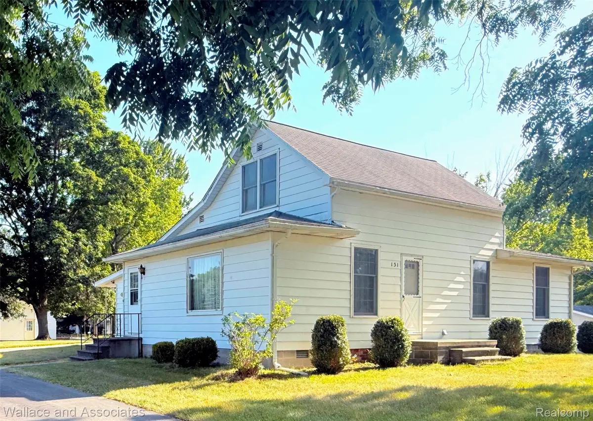 131 W Sanborn Avenue, Croswell, MI 48422 - #1