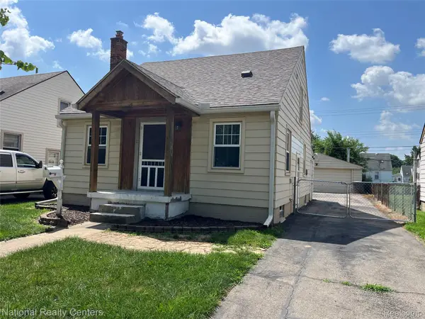 25711 Hopkins Street, DearbornHeights, MI 48125