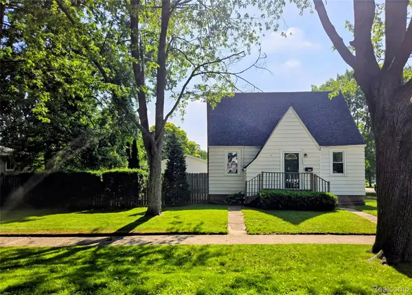1569 New Hampshire Avenue, Marysville, MI 48040