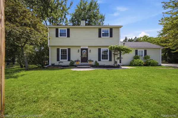 26560 Acacia Street, HarrisonTownship, MI 48045