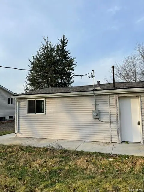 29311 Rockcastle Street, Farmington, MI 48336