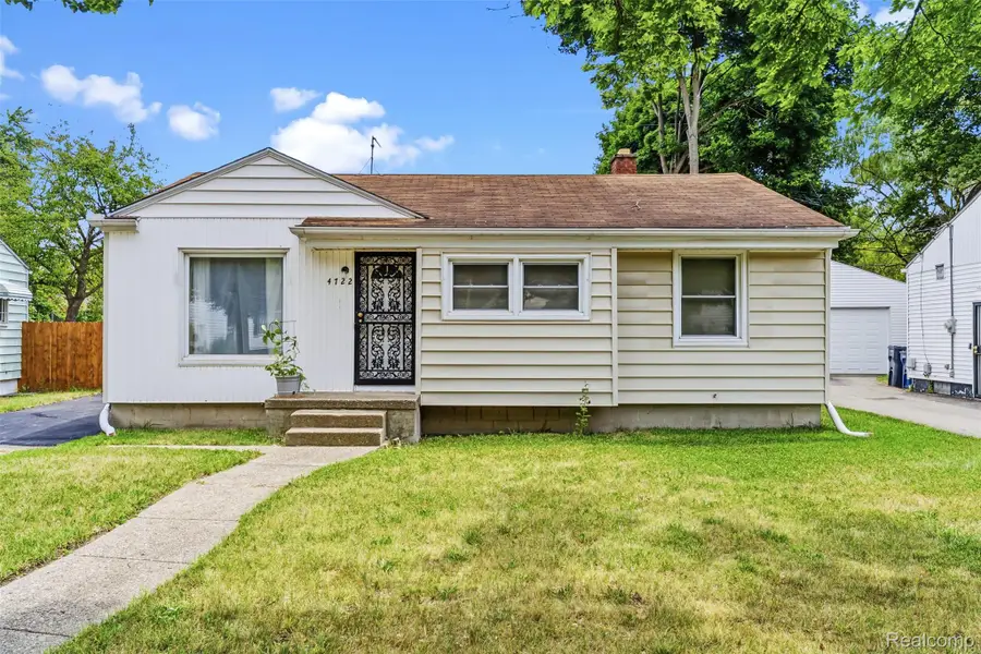 4722 Birchcrest Drive, Flint, MI 48504 - #2