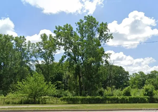 00 Highland Road, Waterford, MI 48340
