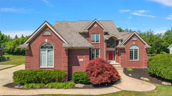 13697 Burning Tree Lane, Plymouth, MI 48170