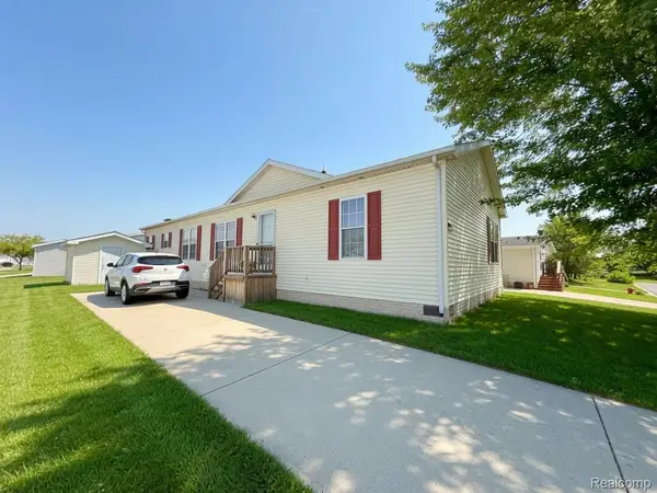 8205 Harrow Court, Northville, MI 48167