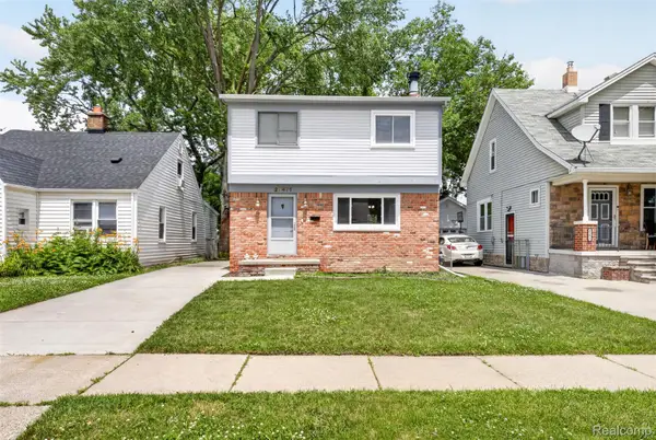 20471 Hollywood Street, HarperWoods, MI 48225