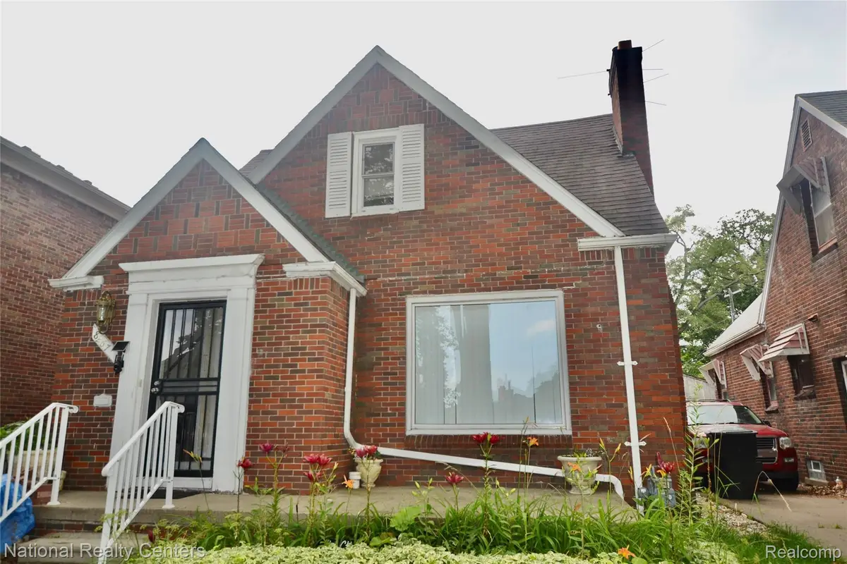 8267 Carlin Street, Detroit, MI 48228 - #1