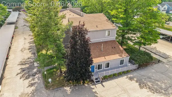 9597 Harbour Cove Court #105, Ypsilanti, MI 48197
