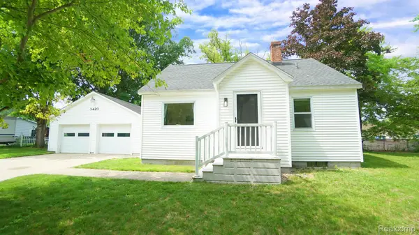 3420 Rivercrest Court, Midland, MI 48640
