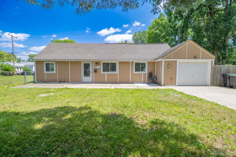 6301 Janet Street, Taylor, MI 48180 - #2