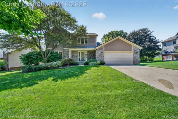 1963 Willowicke Drive, Wixom, MI 48393