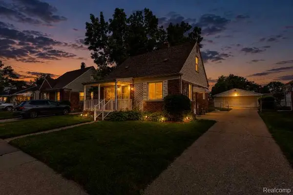 23254 Nona Street, Dearborn, MI 48124
