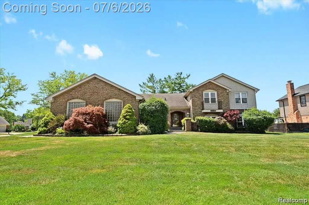 20213 Whitby Drive, Livonia, MI 48152 - #1