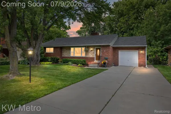 20665 Woodcrest Street, HarperWoods, MI 48225