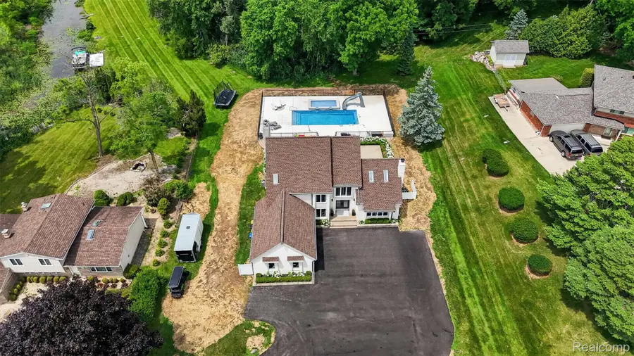 5136 Commerce Road, West Bloomfield, MI 48324 - #2