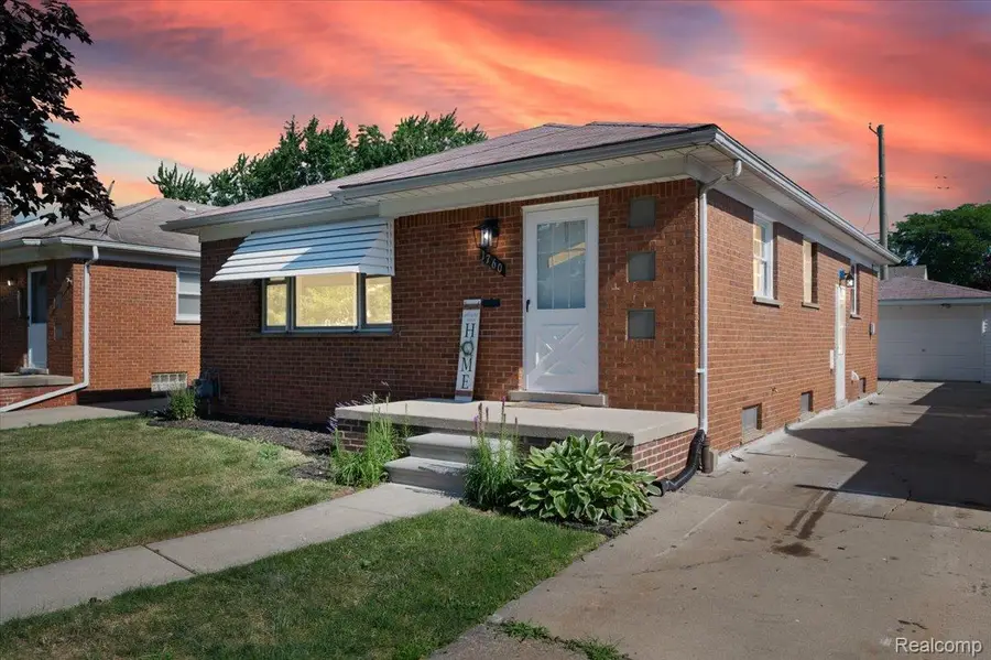 1760 Sycamore Street, Wyandotte, MI 48192 - #2