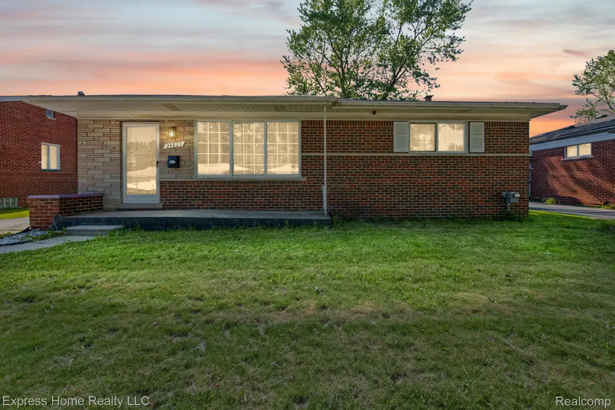 24825 Masch Avenue, Warren, MI 48091 - #1