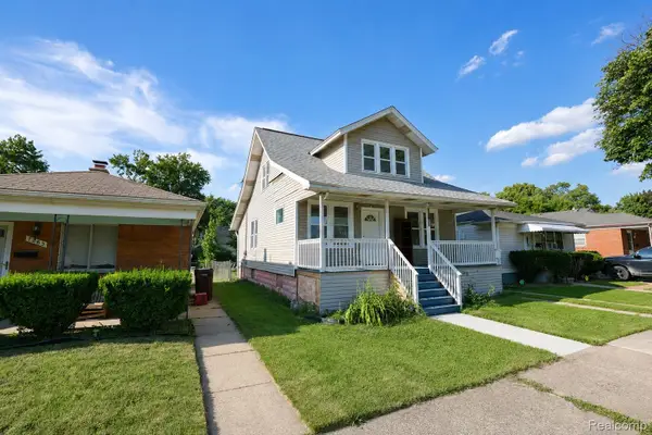 7271 Wiegand, CenterLine, MI 48015