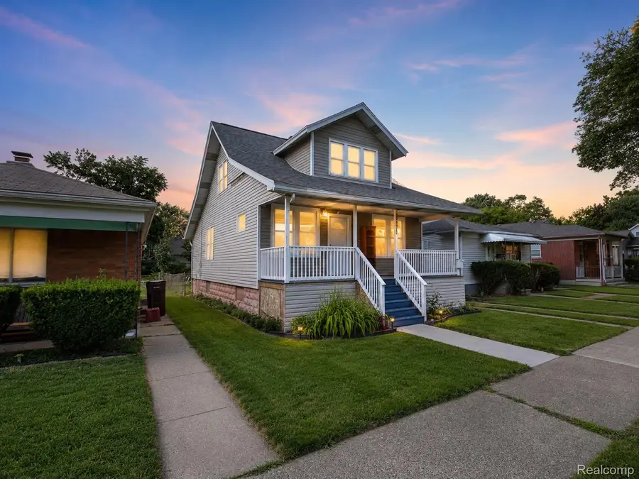 7271 Wiegand, Center Line, MI 48015 - #2