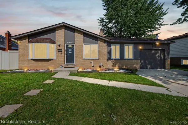 31758 Eiffel Avenue, Warren, MI 48088