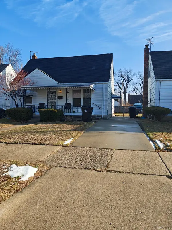 19510 Dresden Street, Detroit, MI 48205