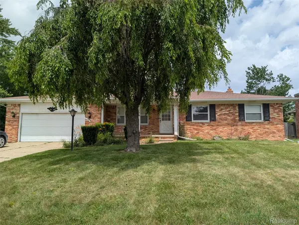 1444 Knollridge Lane, Flint, MI 48507