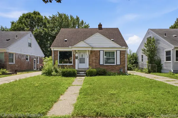 24621 Carlysle Street, Dearborn, MI 48124